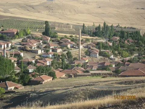 Büyükabdiuşağı köyünden bir görünüm (Akpınar, Kırşehir)