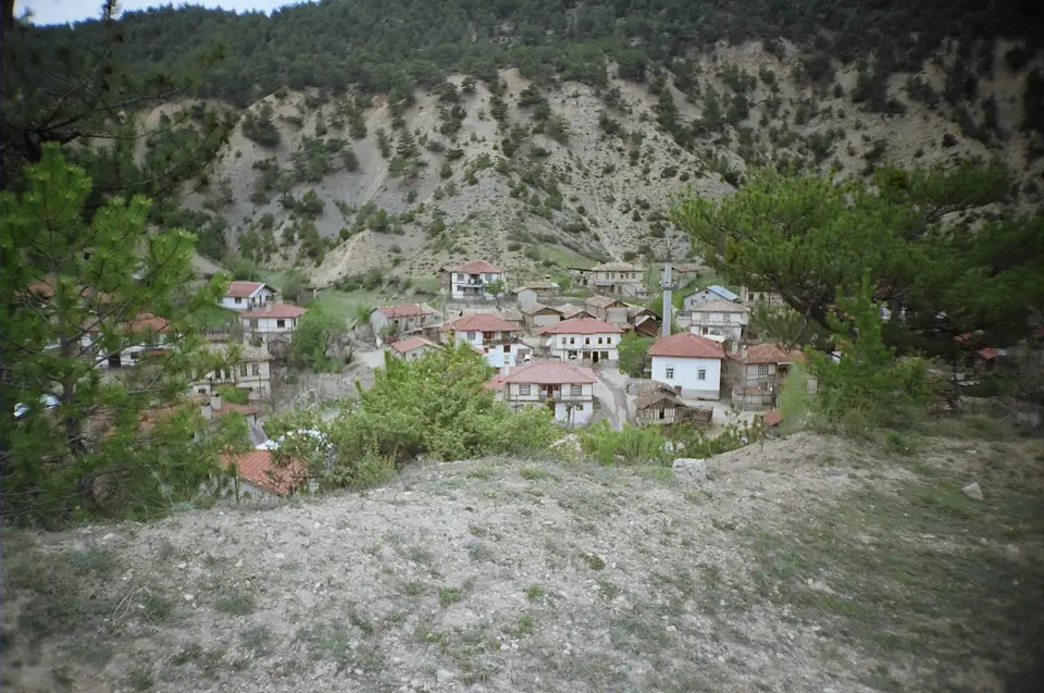 Bölücekova köyünden bir görünüm (Göynük, Bolu)