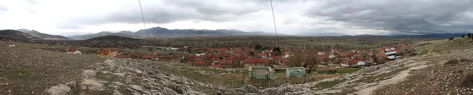 Harmanören köyünden bir görünüm (Atabey, Isparta)