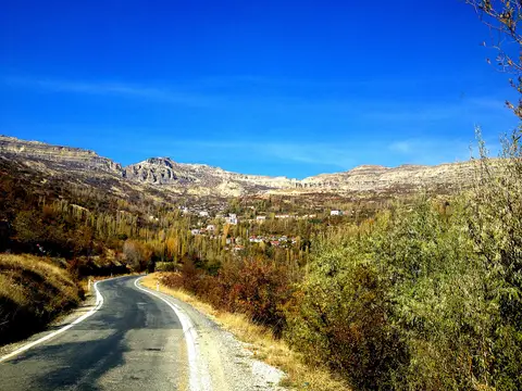 Bozyaka köyünden bir görünüm (Başyayla, Karaman)
