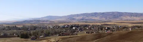 Gümüştepe köyünden bir görünüm (Şarkışla, Sivas)
