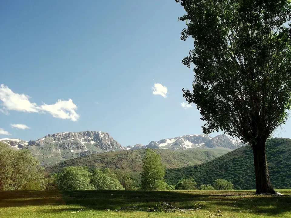Kalecik köyünden bir görünüm (Erzincan Merkez, Erzincan)