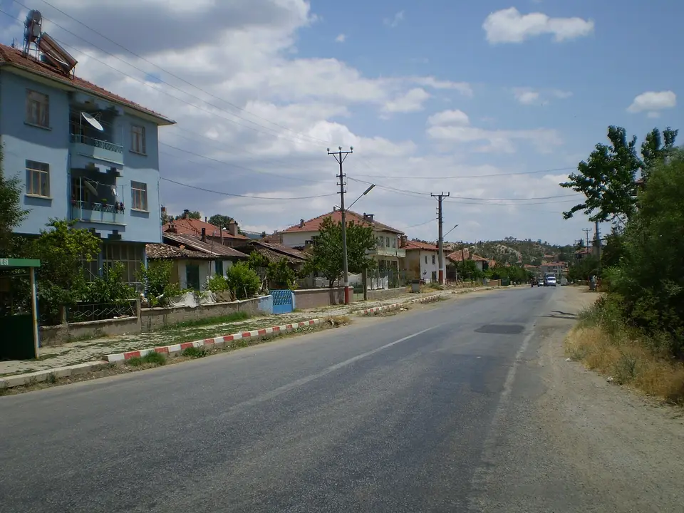 Karamanca köyünden bir görünüm (Şaphane, Kütahya)
