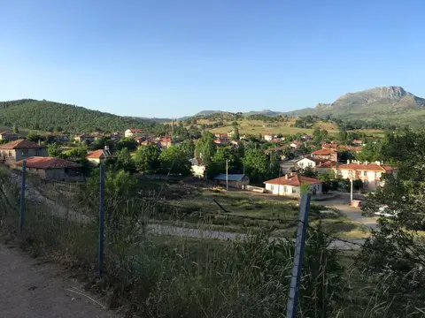 Yılanlı köyünden bir görünüm (Aksu, Isparta)