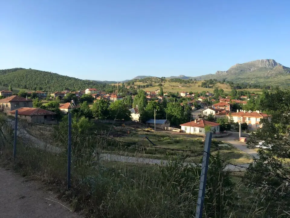Yılanlı köyünden bir görünüm (Aksu, Isparta)