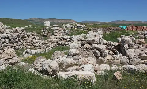 Kayalıpınar köyünden bir görünüm (Yıldızeli, Sivas)