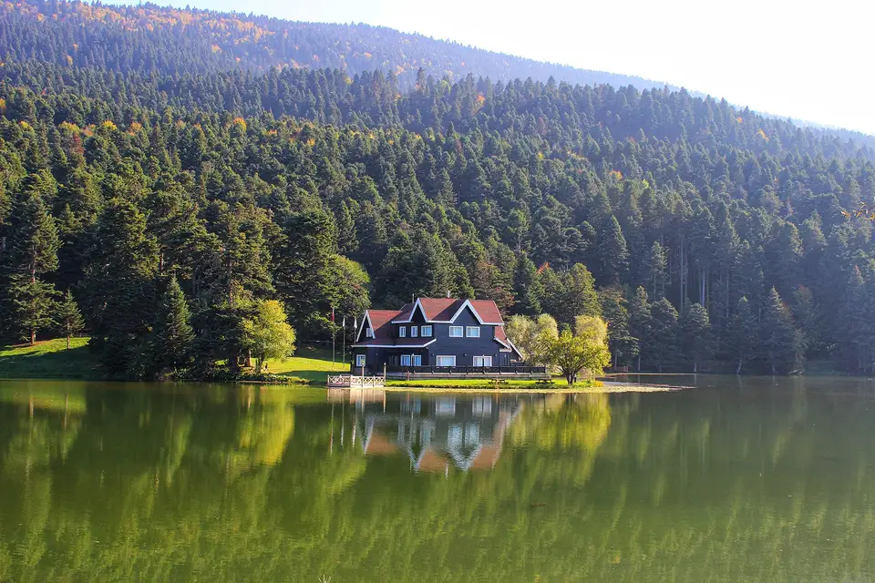 Gölcük köyünden bir görünüm (Bolu Merkez, Bolu)
