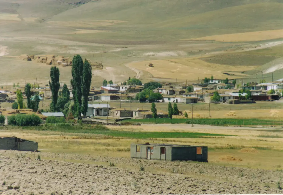 Armutlu köyünden bir görünüm (Sarıkamış, Kars)