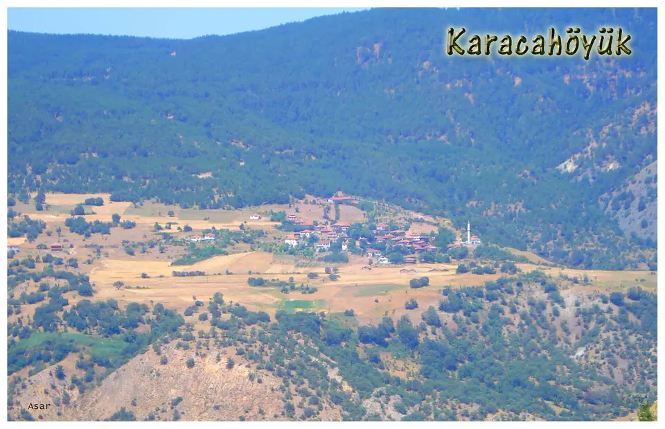 Karacahüyük köyünden bir görünüm (Çerkeş, Çankırı)