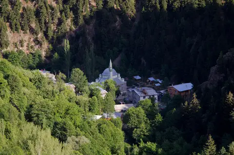 Altıparmak köyünden bir görünüm (Yusufeli, Artvin)