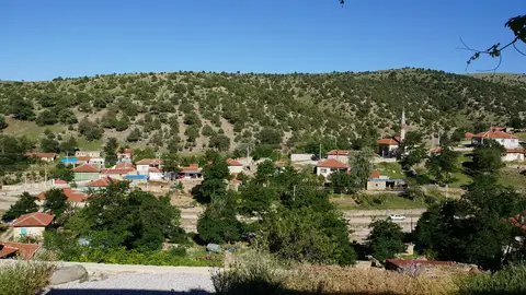 Dereköy köyünden bir görünüm (Emirdağ, Afyonkarahisar)
