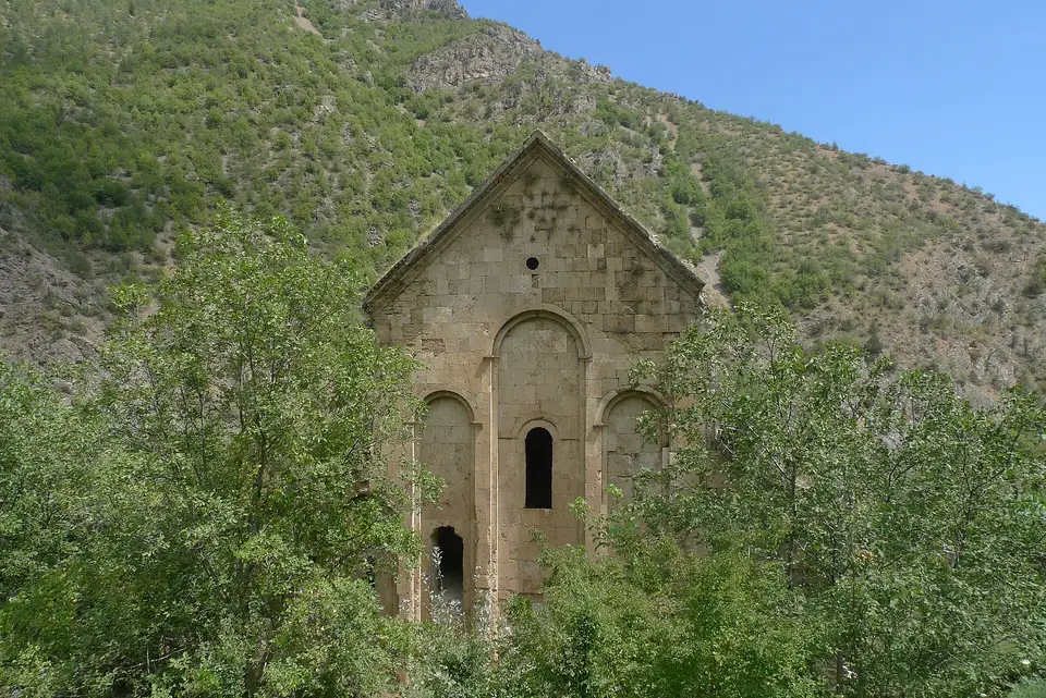 Tekkale köyünden bir görünüm (Yusufeli, Artvin)