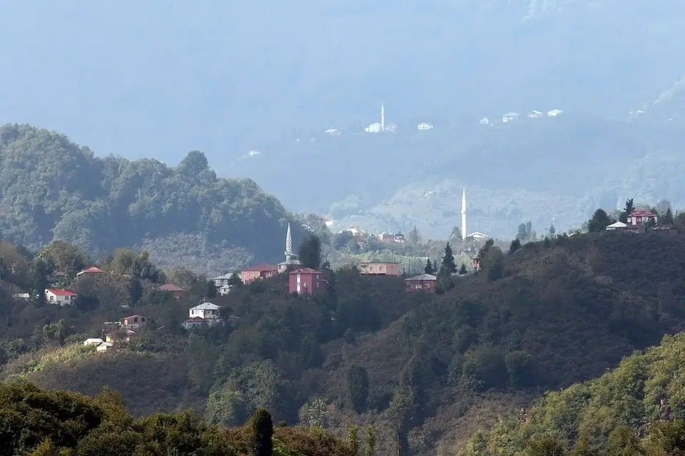 Tikence Köyü doğu bölümünden kısmi bir görünüm