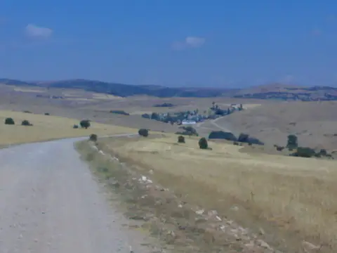 Kale köyünden bir görünüm (Yıldızeli, Sivas)