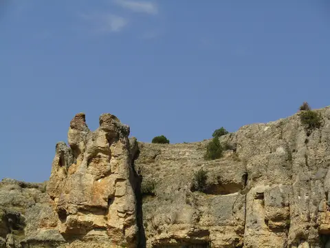 Kaleköy: Doğal Kaya Oluşumları - Emlek Kale