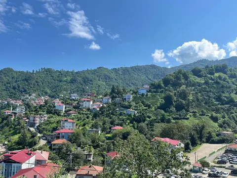 Sarp köyünden bir görünüm (Kemalpaşa, Artvin)