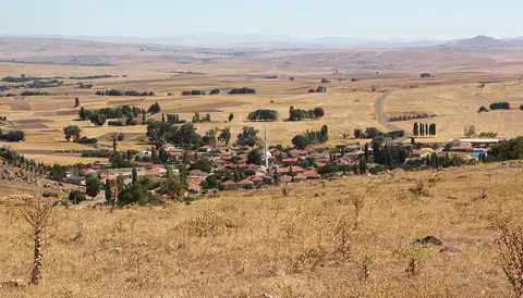 Şahmuratlı köyünden bir görünüm (Sorgun, Yozgat)