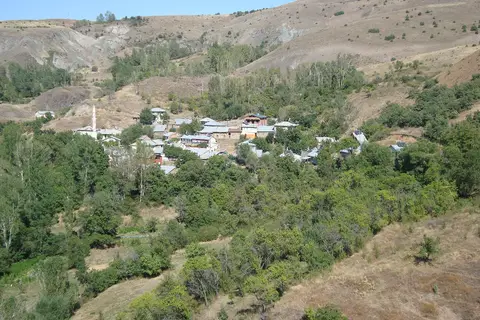 Çokrak köyünden bir görünüm (Suşehri, Sivas)