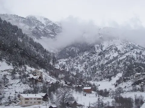 Yücebelen köyünden bir görünüm (Kemah, Erzincan)
