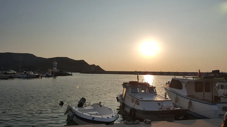 Yenibademli: Kaleköy limanı