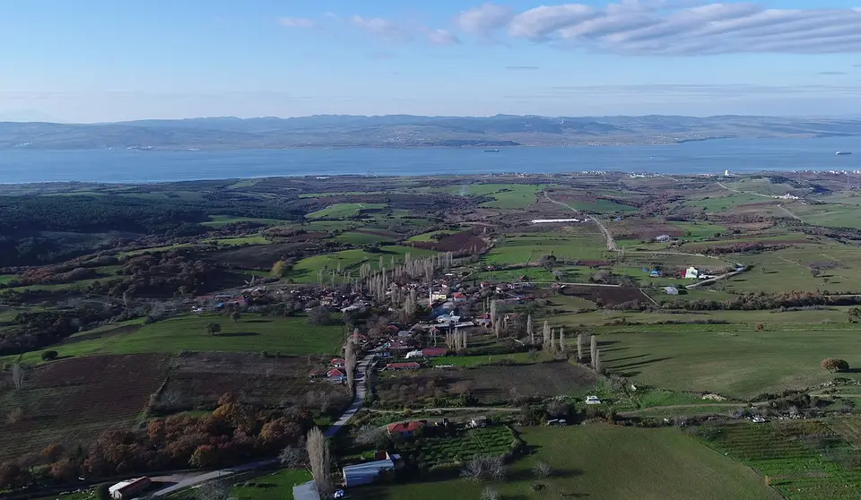 Kocaveli köyünden bir görünüm (Lapseki, Çanakkale)