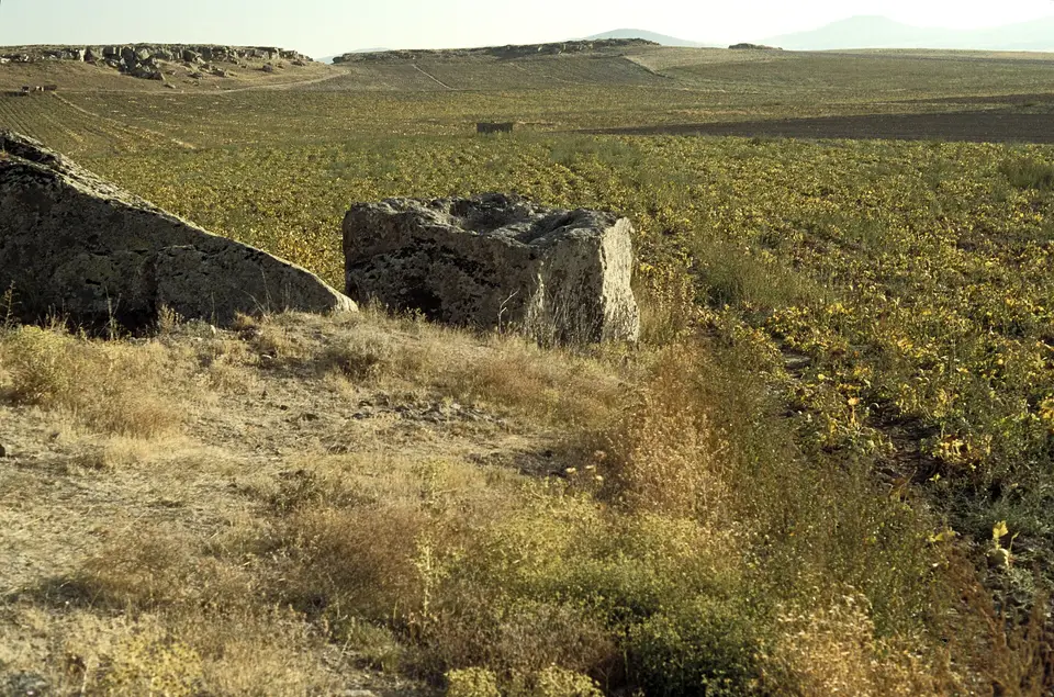 Gökçetoprak köyünden bir görünüm (Gülşehir, Nevşehir)
