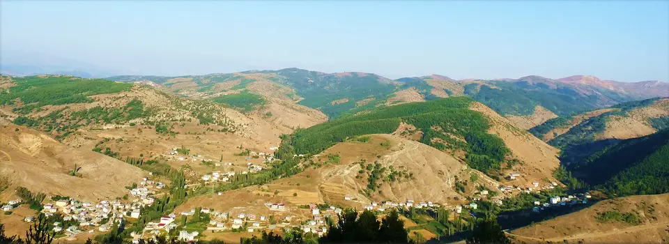Doludere köyünden bir görünüm (Alucra, Giresun)