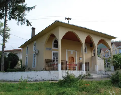 Burunucu köyünden bir köy camisi (Bulancak, Giresun)