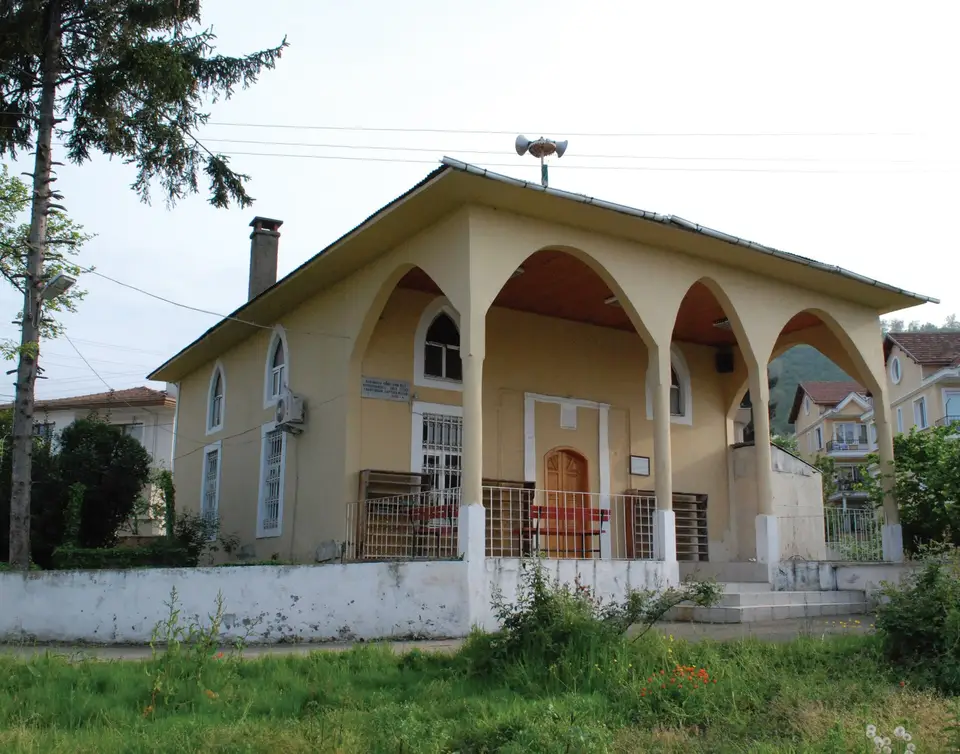 Burunucu köyünden bir köy camisi (Bulancak, Giresun)