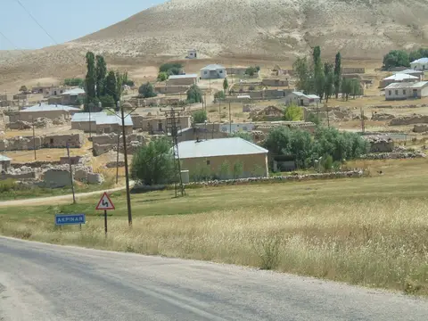 Akpınar köyünden bir görünüm (Kangal, Sivas)