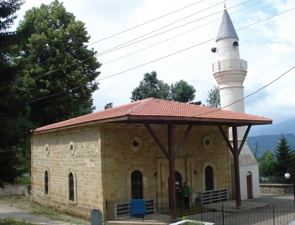 Ahmetli köyünden bir köy camisi (Bulancak, Giresun)