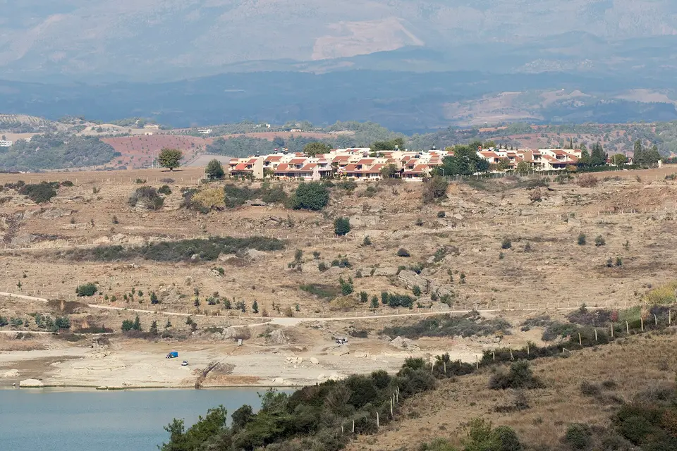 Menekşe mahallesinden bir görünüm (Sarıçam, Adana)