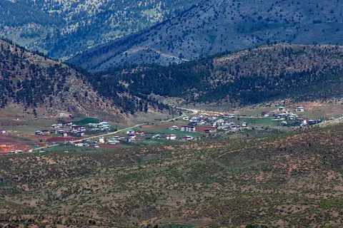 Çatalçam mahallesinden bir görünüm (Tufanbeyli, Adana)