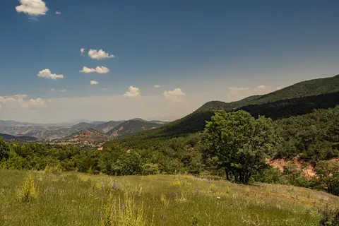 Aşağıbağlıca mahallesinden bir görünüm (Nallıhan, Ankara)