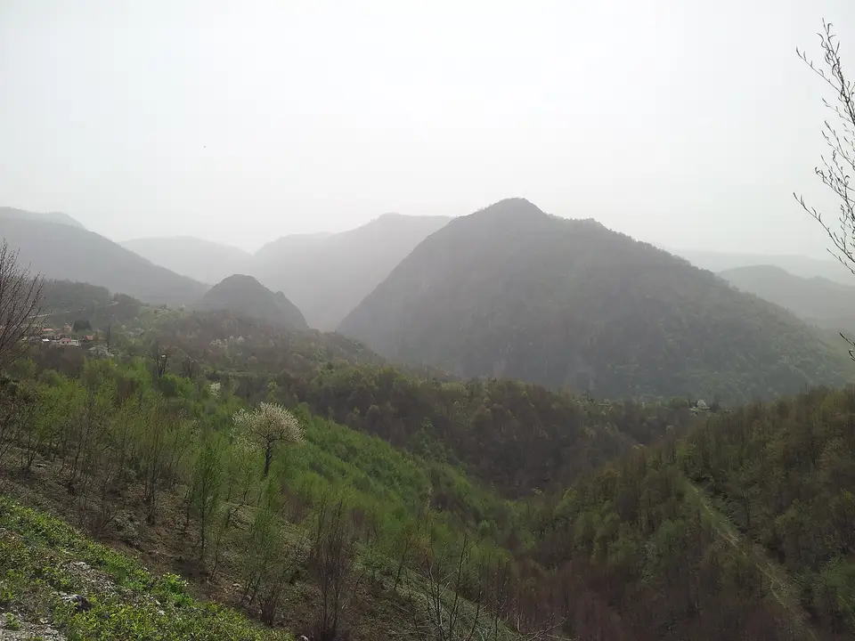 Serinlik mahallesinden bir görünüm (Kartepe, Kocaeli)