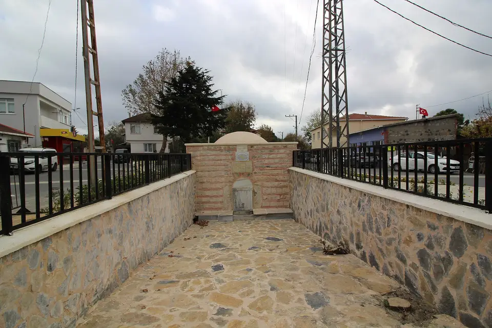 Anadolufeneri mahallesinden bir köy çeşmesi (Beykoz, İstanbul)
