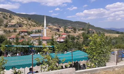 Sazak mahallesinden bir görünüm (Kızılcahamam, Ankara)