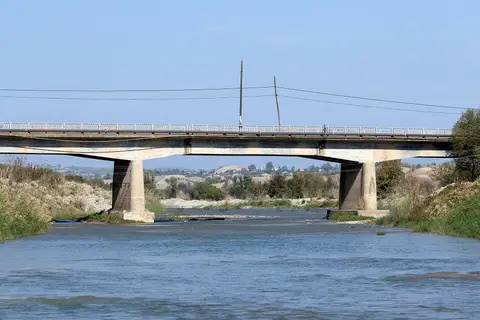 Topaktaş mahallesinden bir köprü (Karaisalı, Adana)
