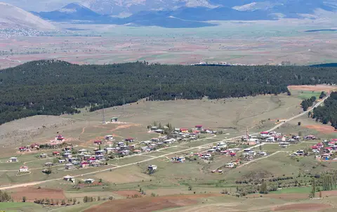 Güzelim mahallesinden bir görünüm (Tufanbeyli, Adana)